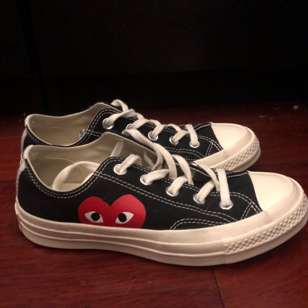 CDG Black and white Converse SIZE 6